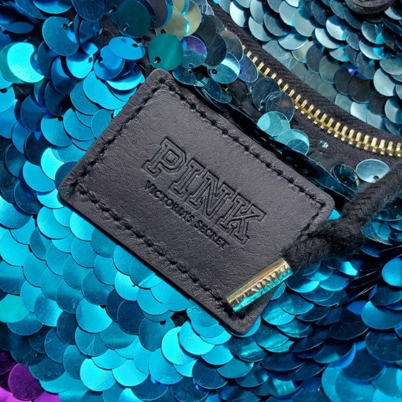 🌈 Ultra Rare 2012 Victoria's Secret Pink Fashion Show Runway Rainbow Backpack - Picture 3 of 9